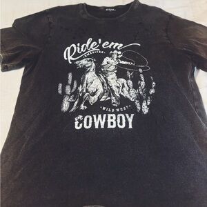 a southern boutique, very cute and very easy to style!